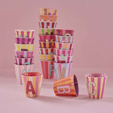 Rice Gestreepte Alfabet Letter Beker Melamine Roze